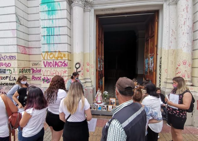 “Nuestros hijos van a quedar todos fuera”: Organizaciones critican fórmula de amnistía para “presos de la revuelta”