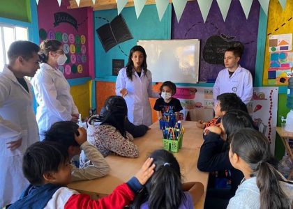 Los pilares de la Escuelita Rebelde Chepuja: Un espacio que entiende la educación a través de la lectura y el amor